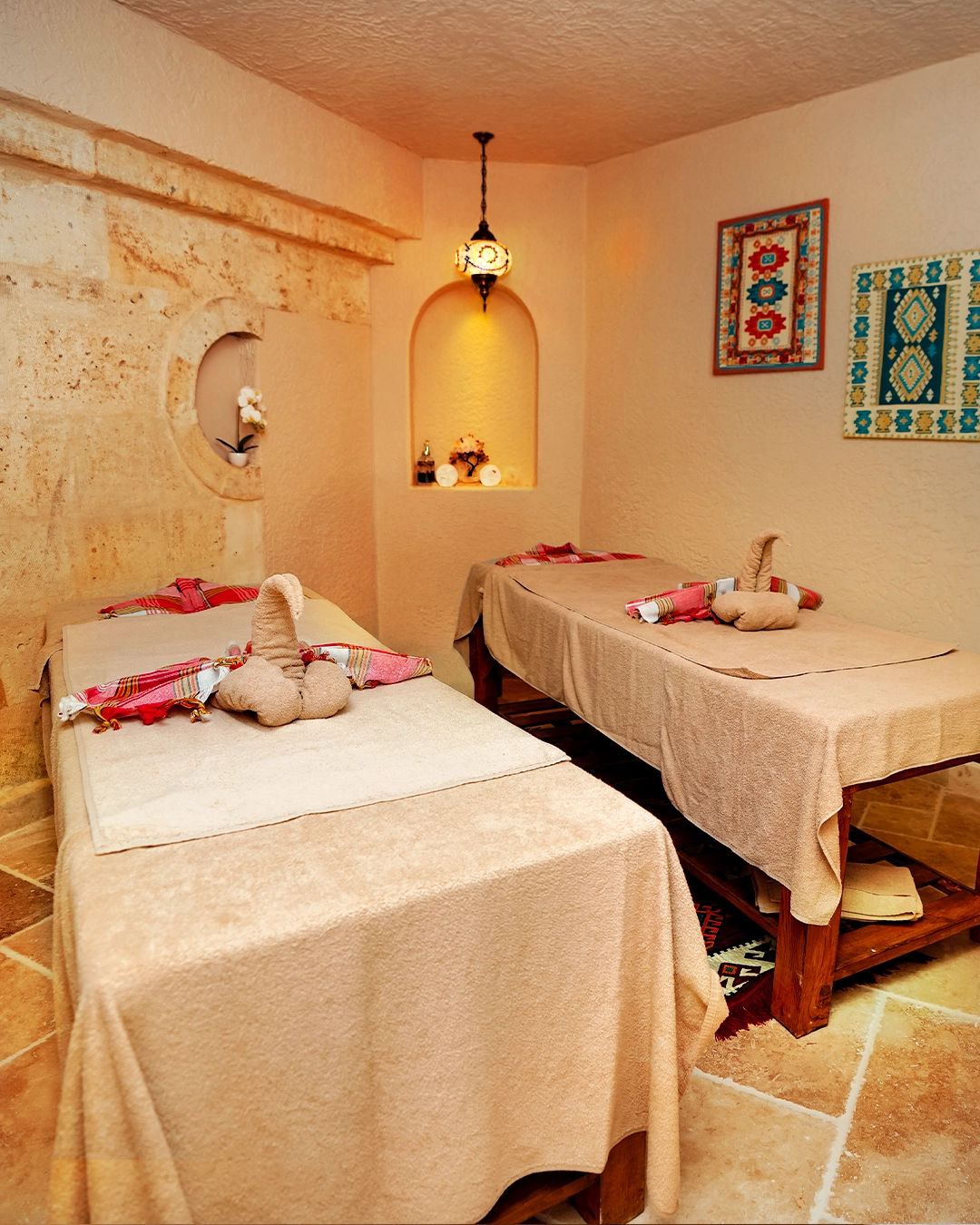 The private couples massage room