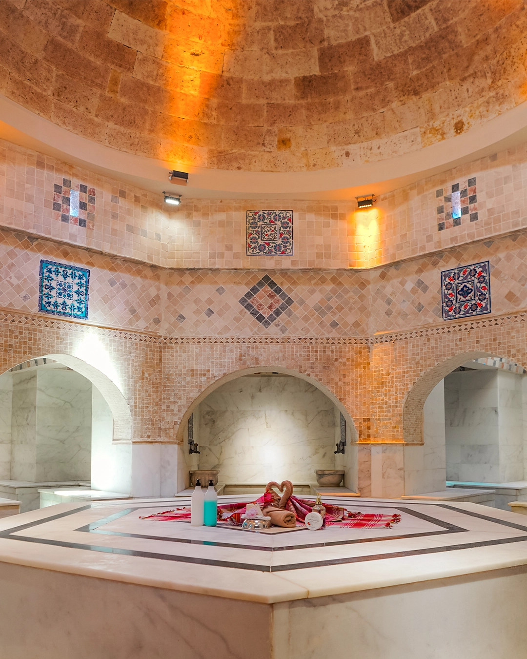 Central göbek taşı in the hot room of Alaaddin Hamam