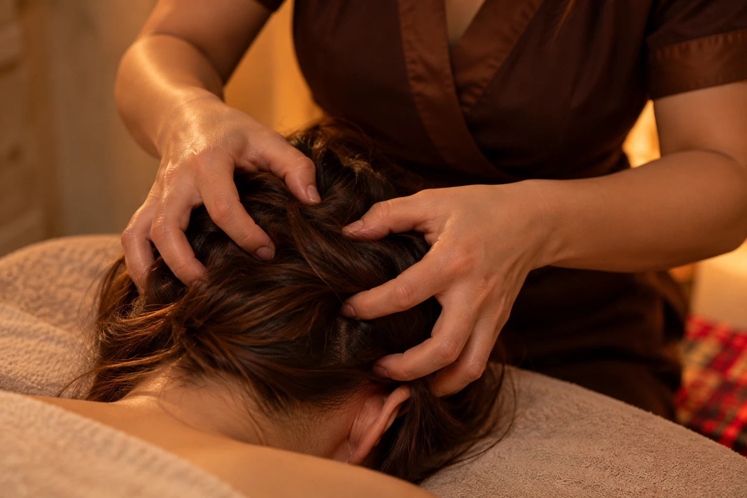 Kopf- und Kopfhautmassage im Alaaddin Hamam in Avanos, Kappadokien